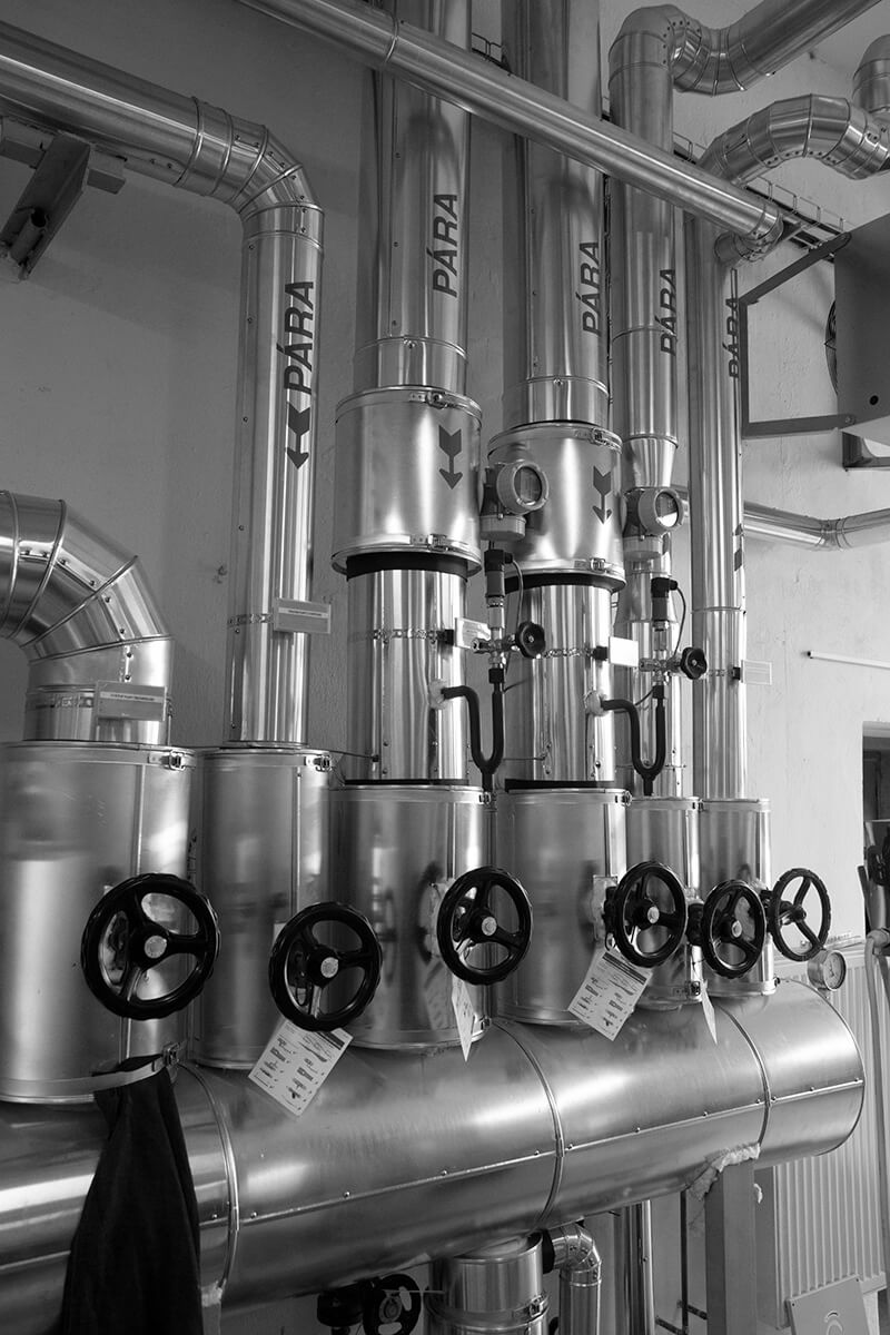 Traditionelle Produktion und moderne Technologie 1
