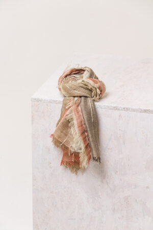 Scarf 608 Brown Linen blend with bouclé yarns
